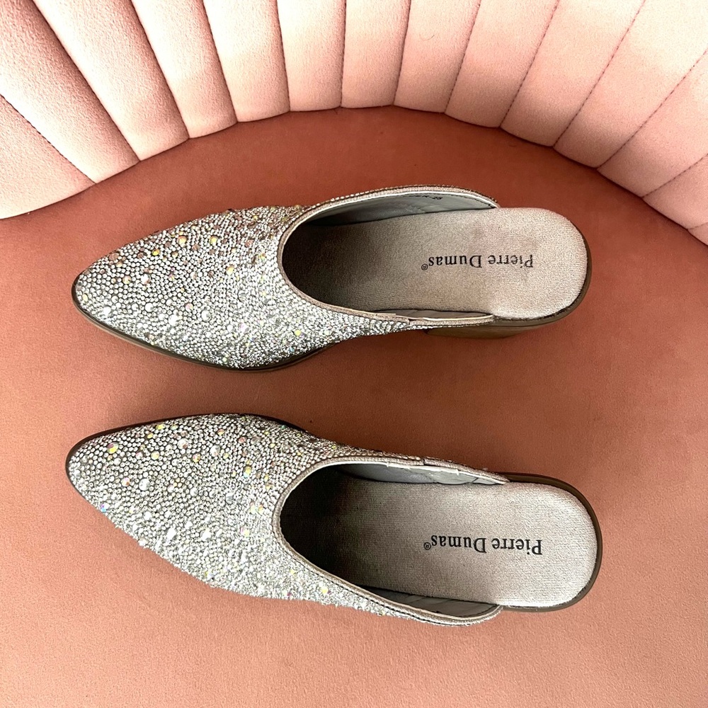 NEW Pierre Dumas Women Pointed Toe Rhinestone Slip on Mules - Picture 4 of 5